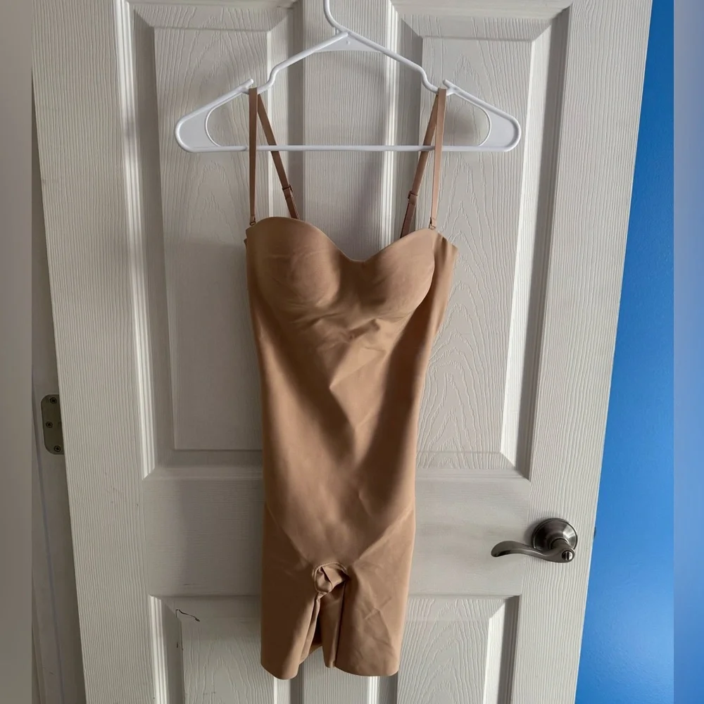 SKIMS BODY CORE SCULPT UNDERWIRE MID THIGH BODYSUIT S - Picture 6 of 11